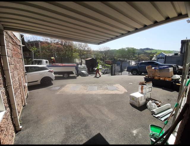 560M² WAREHOUSE TO LET IN WESTMEAD